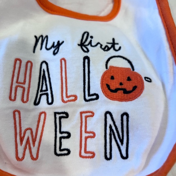 Bundle of 5 baby’s “ firsts” bibs - Picture 5 of 6